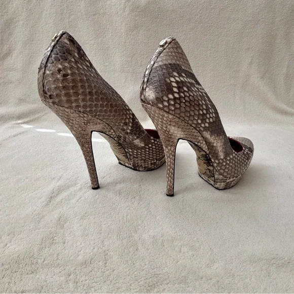 Stunning Cesare Paciotti Python Platform Heels - Picture 7 of 12